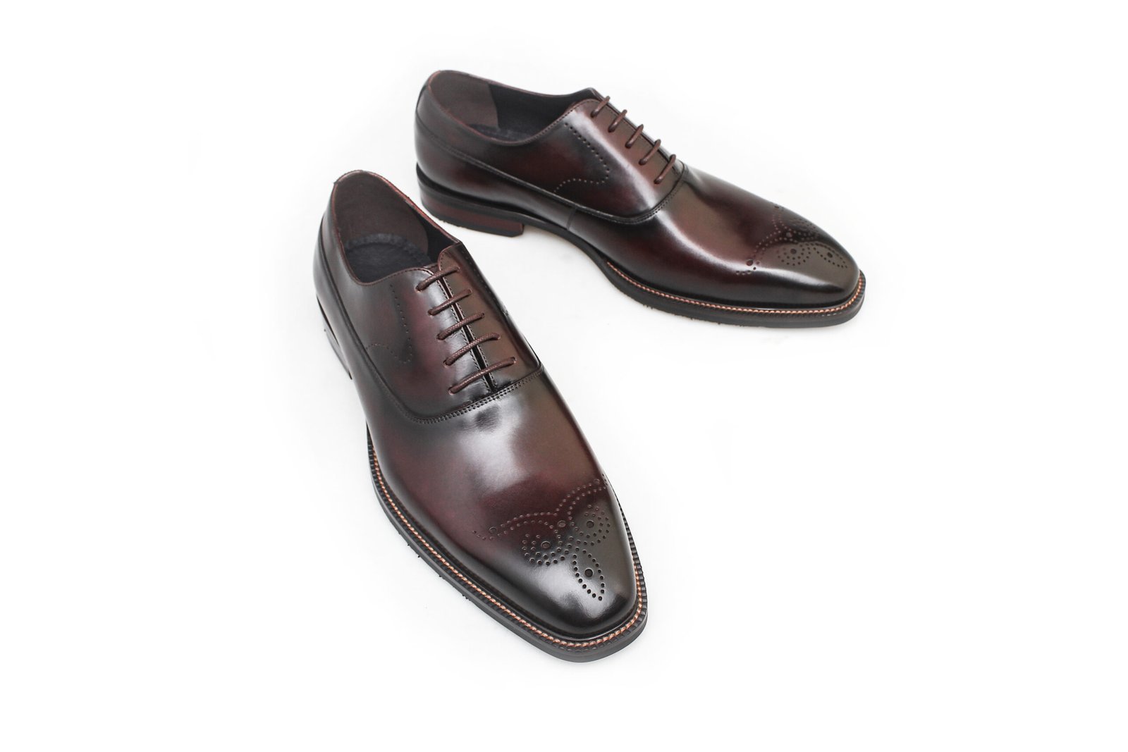 Tan Burnished Leather Derby Wingtip Brogue Shoes for Men - Image 2